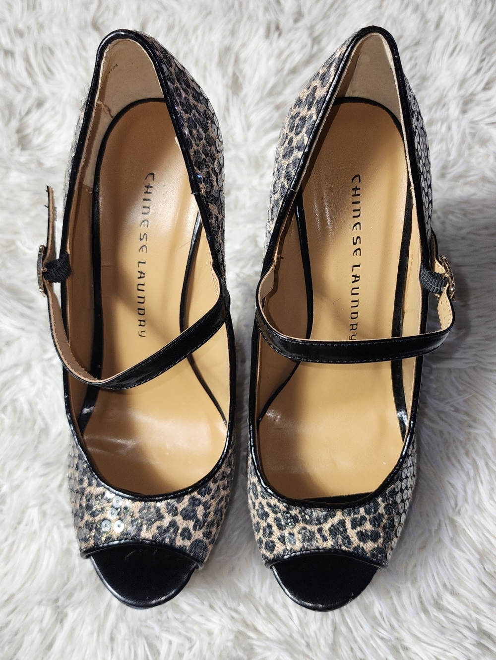 Chinese Laundry Leopard Sequin Heel-less Platform Wedge - Picture 2 of 11